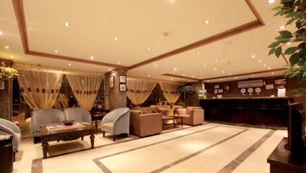 Al Baron Palace Khobar Aparthotel Nadinah Exterior photo